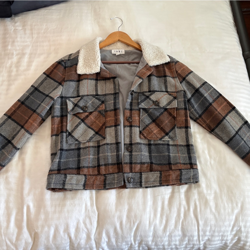 Cozy 🍂 THML Plaid Jacket with Sherpa Collar Lining, Small